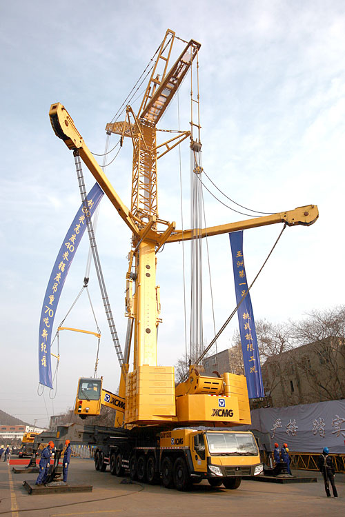 XCMG QAY1200 crane